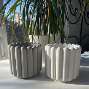 Any color Custom made Modern concrete planter, flower pot, holder, gypsum plaster vase Savoiardi, Cannelés